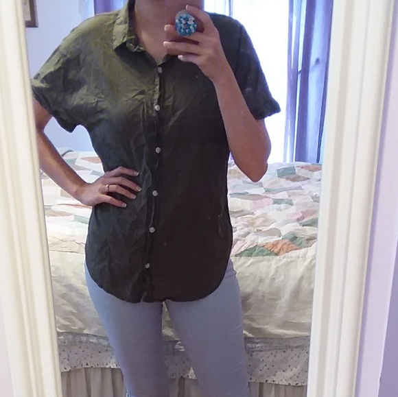 Button Down Short Sleeves - Picture 5 of 5